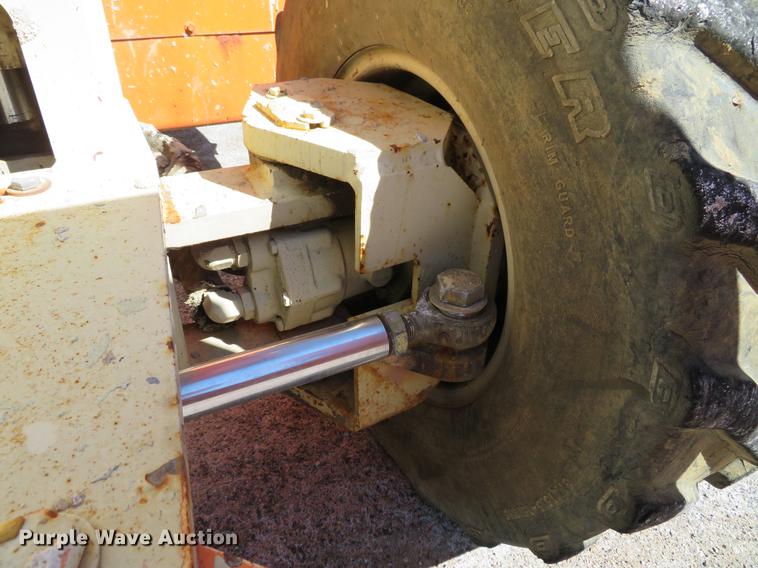 image for item DG3912 2001 JLG 40RTS scissor lift