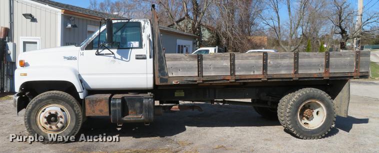 image for item DG3914 1993 GMC TopKick C5500 dump flatbed truck