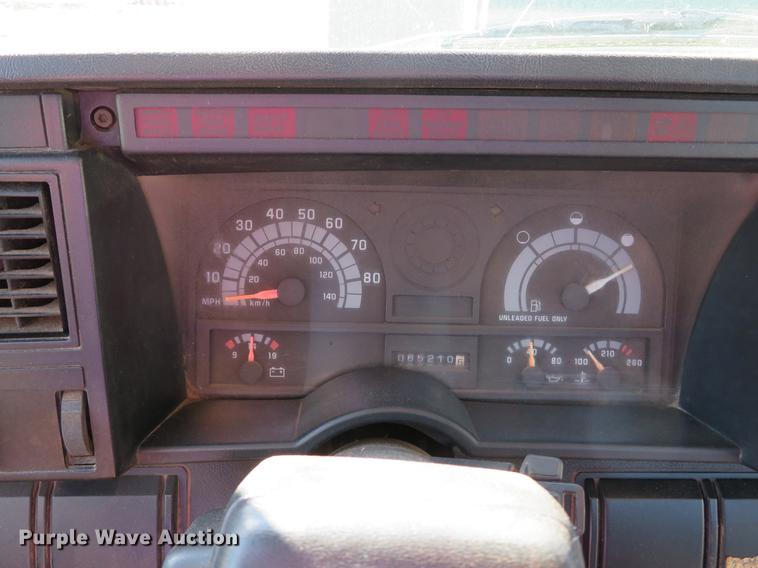 image for item DG3914 1993 GMC TopKick C5500 dump flatbed truck