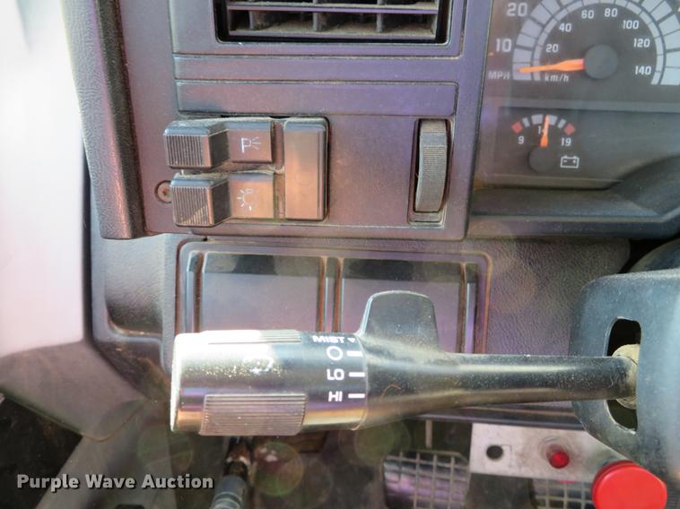 image for item DG3914 1993 GMC TopKick C5500 dump flatbed truck