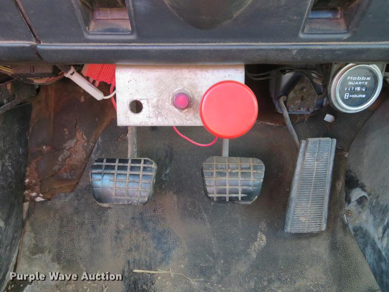 image for item DG3914 1993 GMC TopKick C5500 dump flatbed truck