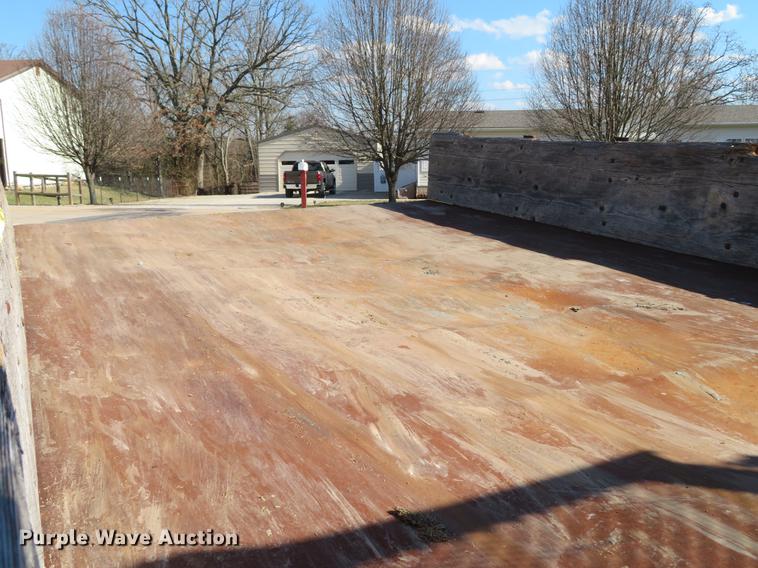 image for item DG3914 1993 GMC TopKick C5500 dump flatbed truck