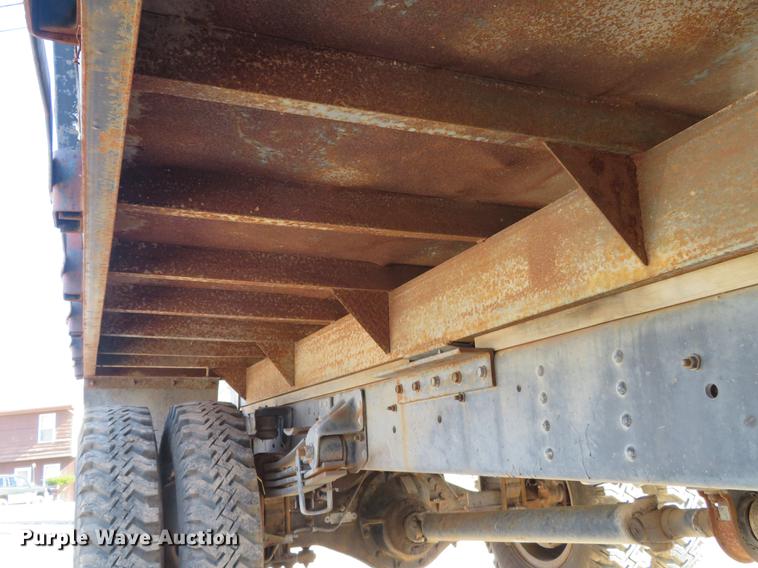 image for item DG3914 1993 GMC TopKick C5500 dump flatbed truck