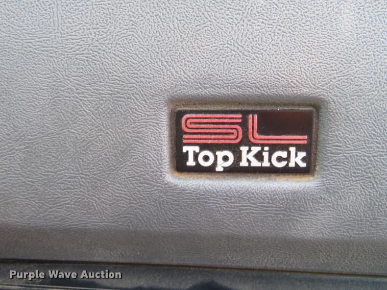 image for item DG3914 1993 GMC TopKick C5500 dump flatbed truck