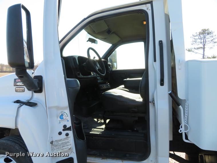 image for item DG3939 2006 GMC C4500 dump truck