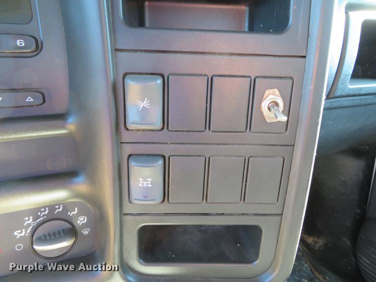 image for item DG3939 2006 GMC C4500 dump truck