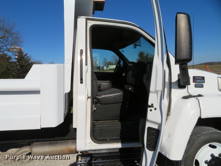 image for item DG3939 2006 GMC C4500 dump truck