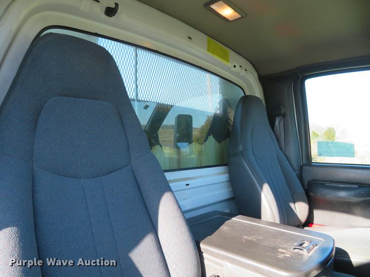 image for item DG3939 2006 GMC C4500 dump truck