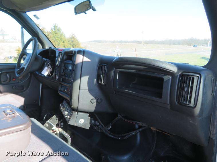 image for item DG3939 2006 GMC C4500 dump truck