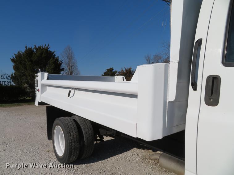 image for item DG3939 2006 GMC C4500 dump truck