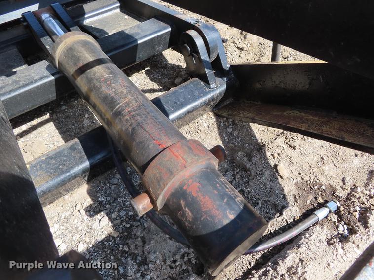 image for item DI9416 Henke motor grader lift group