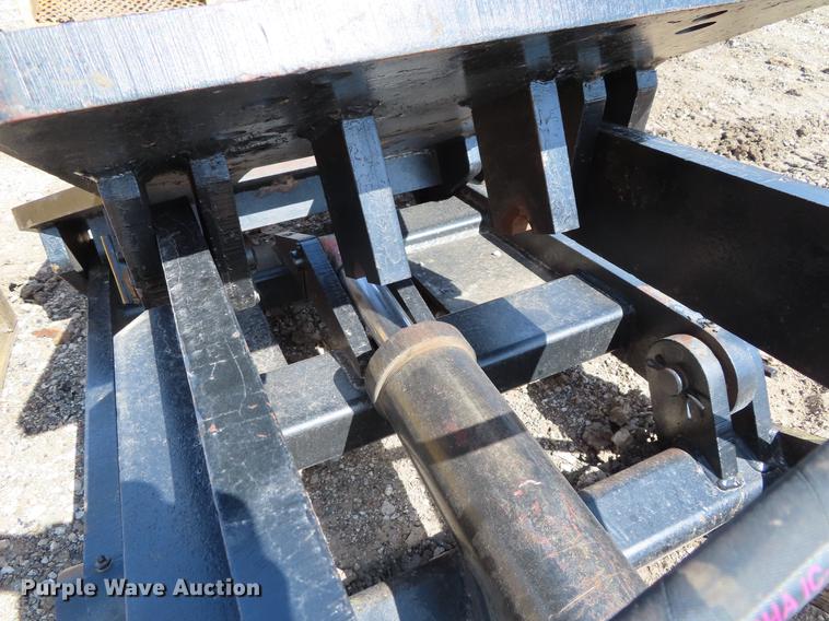 image for item DI9416 Henke motor grader lift group