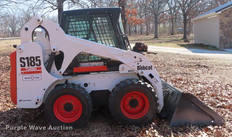 image for item DN9044 2005 Bobcat S185 skid steer