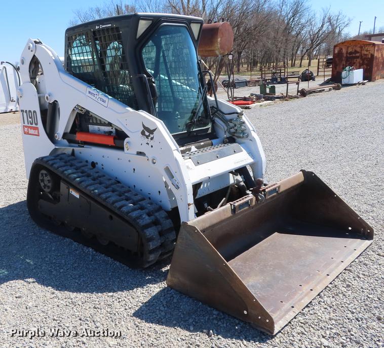 image for item DN9045 2009 Bobcat T190 skid steer