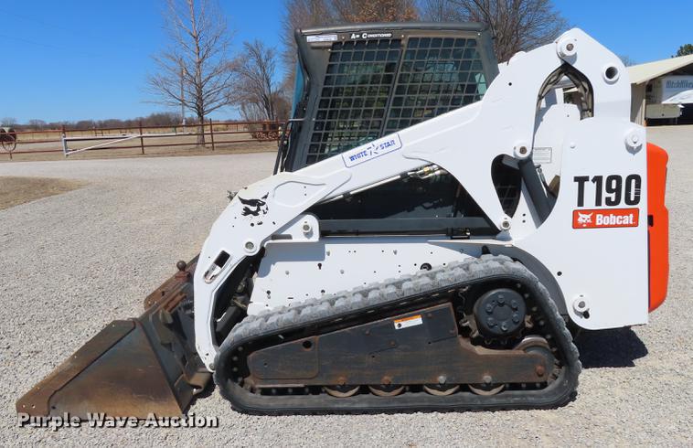 image for item DN9045 2009 Bobcat T190 skid steer