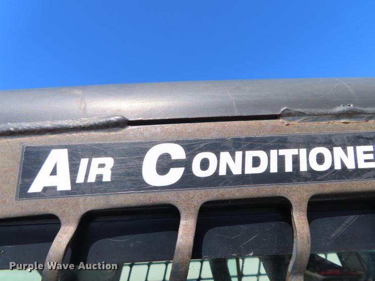 image for item DN9045 2009 Bobcat T190 skid steer