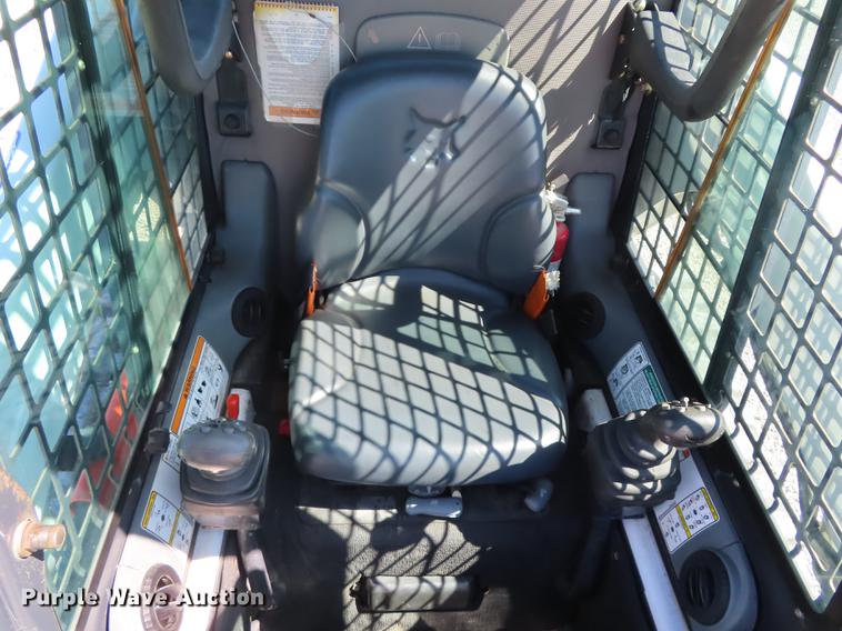 image for item DN9045 2009 Bobcat T190 skid steer