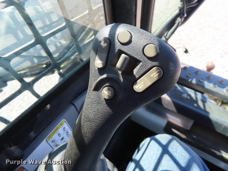 image for item DN9045 2009 Bobcat T190 skid steer