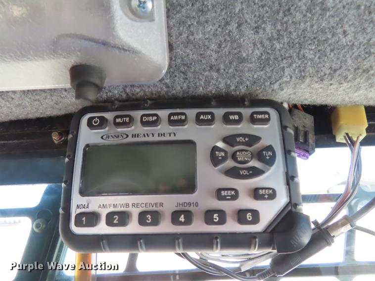 image for item DN9045 2009 Bobcat T190 skid steer