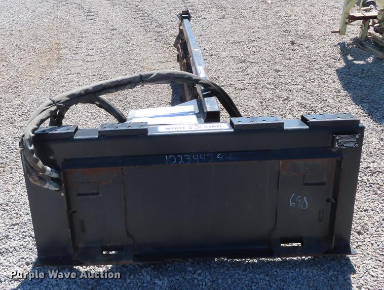 image for item DN9048 2009 Bobcat LT313 trencher