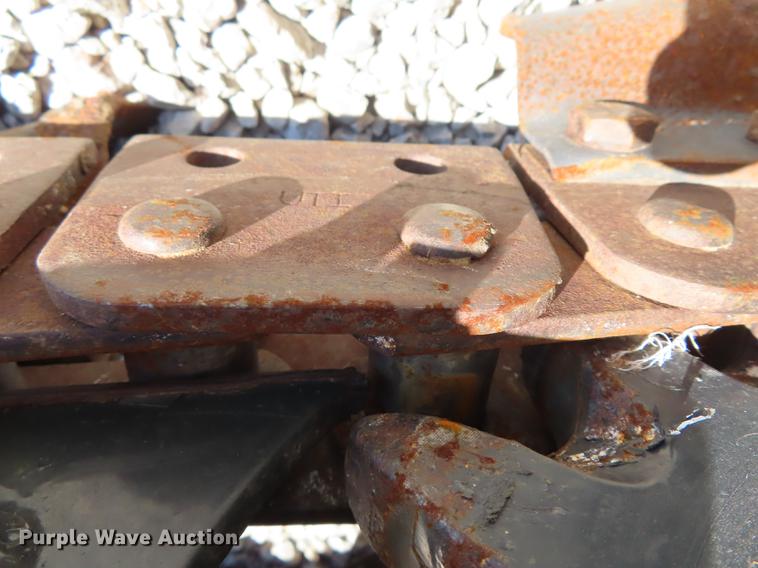 image for item DN9048 2009 Bobcat LT313 trencher