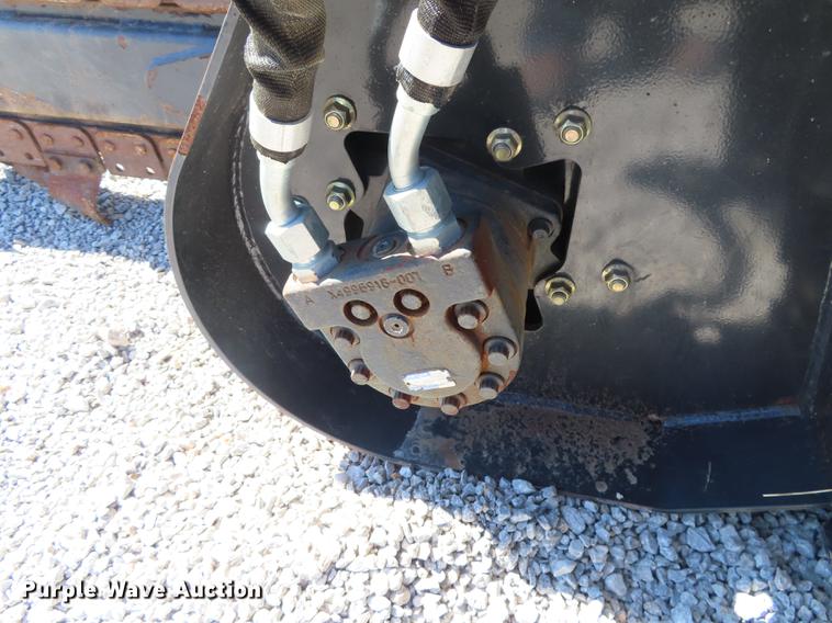 image for item DN9048 2009 Bobcat LT313 trencher