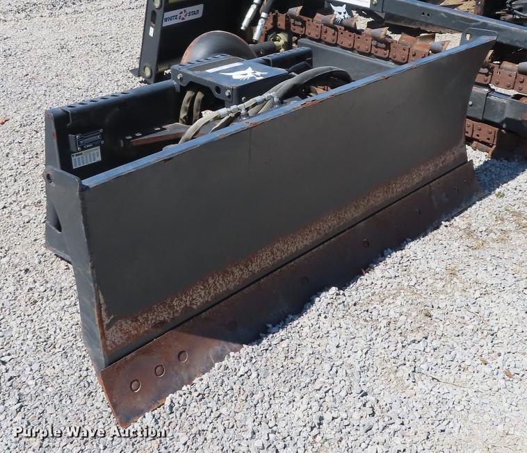 image for item DN9049 2009 Bobcat Dozer68 skid steer six-way dozer blade