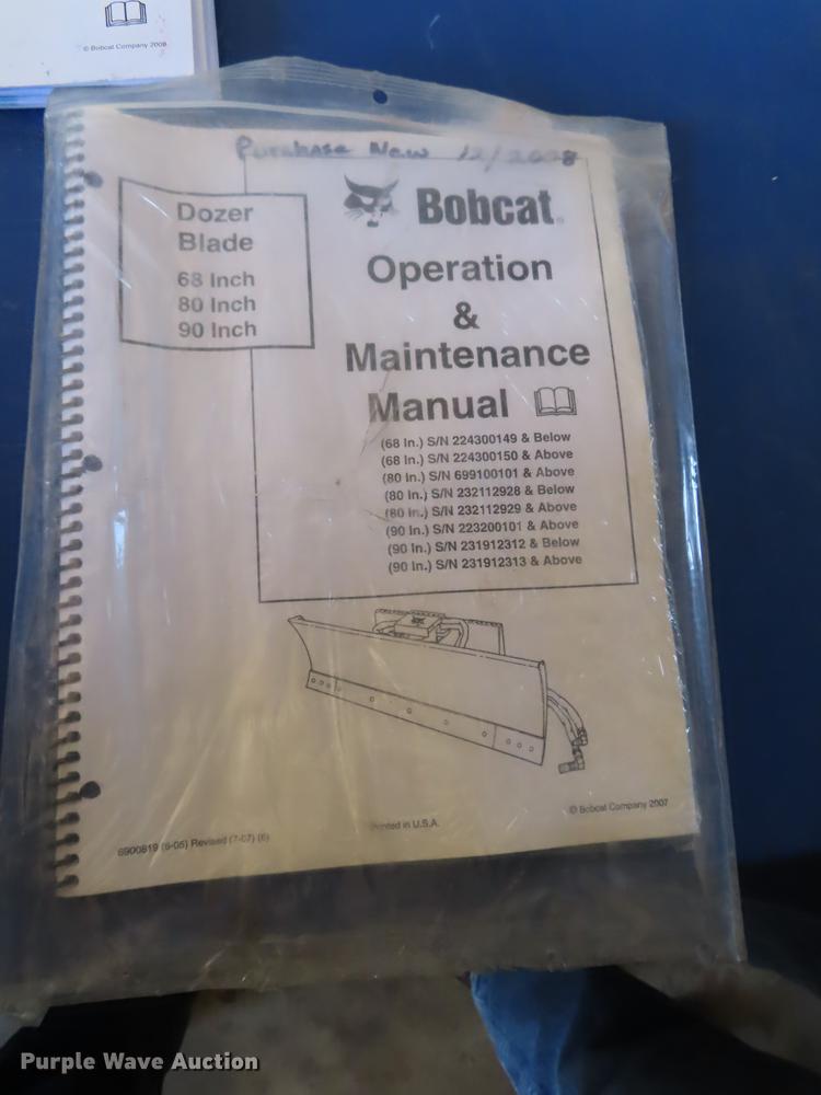 image for item DN9049 2009 Bobcat Dozer68 skid steer six-way dozer blade