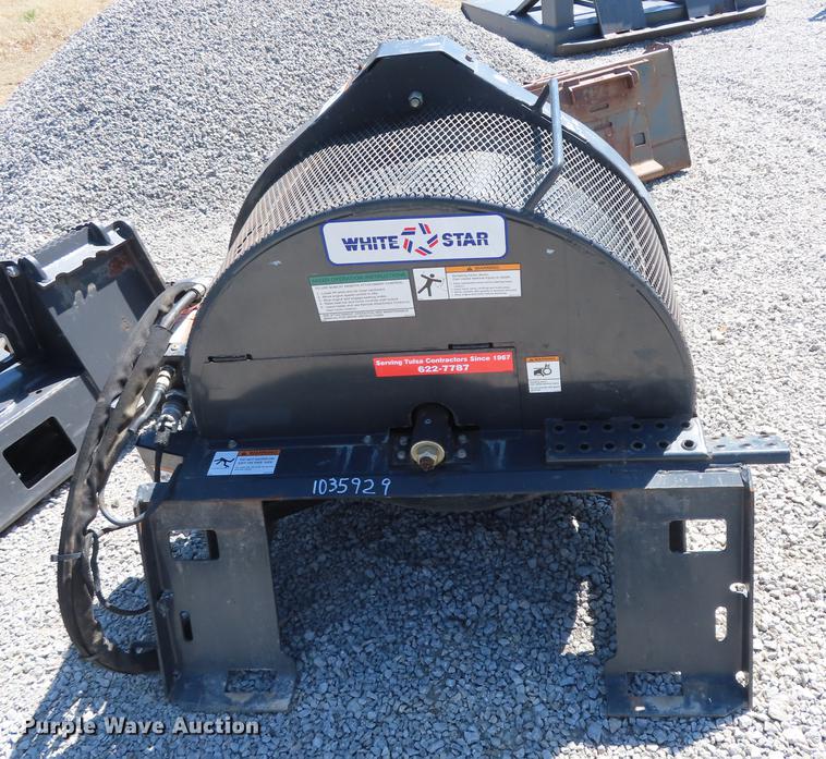 image for item DN9051 2011 Bobcat M1 cement mixer