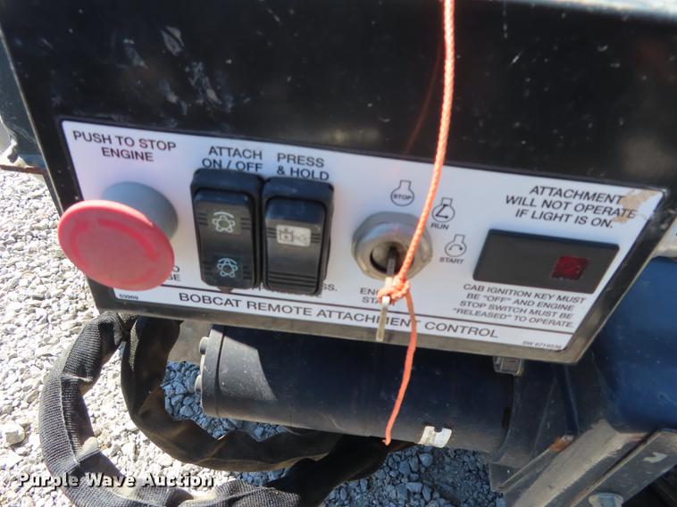 image for item DN9051 2011 Bobcat M1 cement mixer