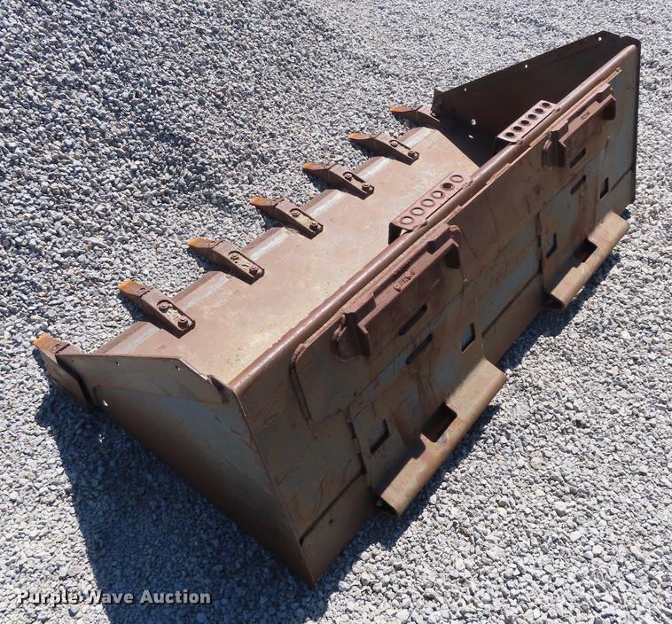 image for item DN9052 Bobcat low profile skid steer bucket