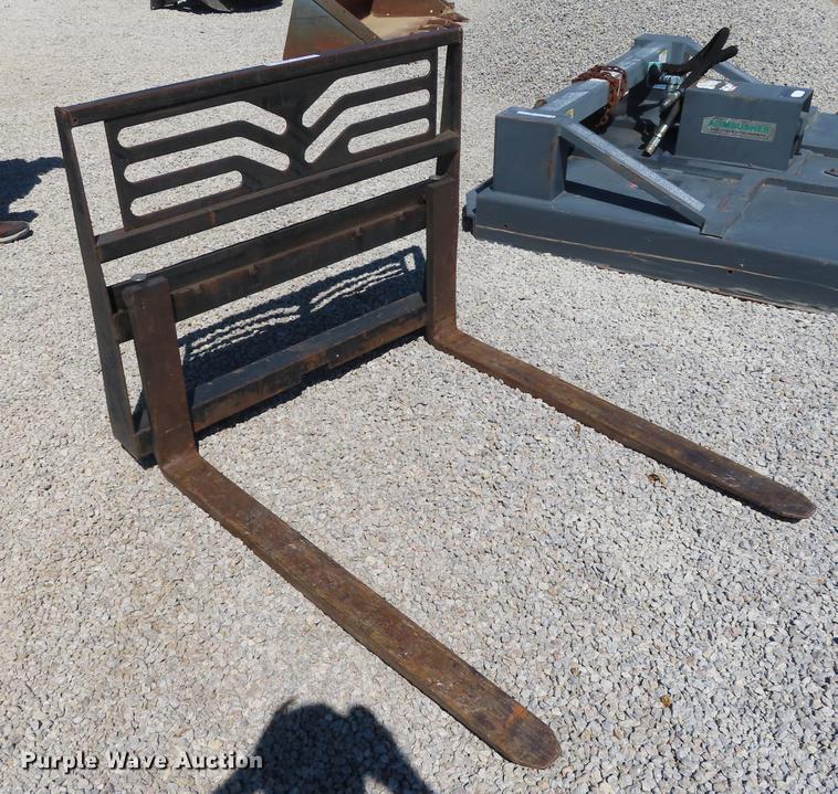 image for item DN9054 Skid steer pallet forks