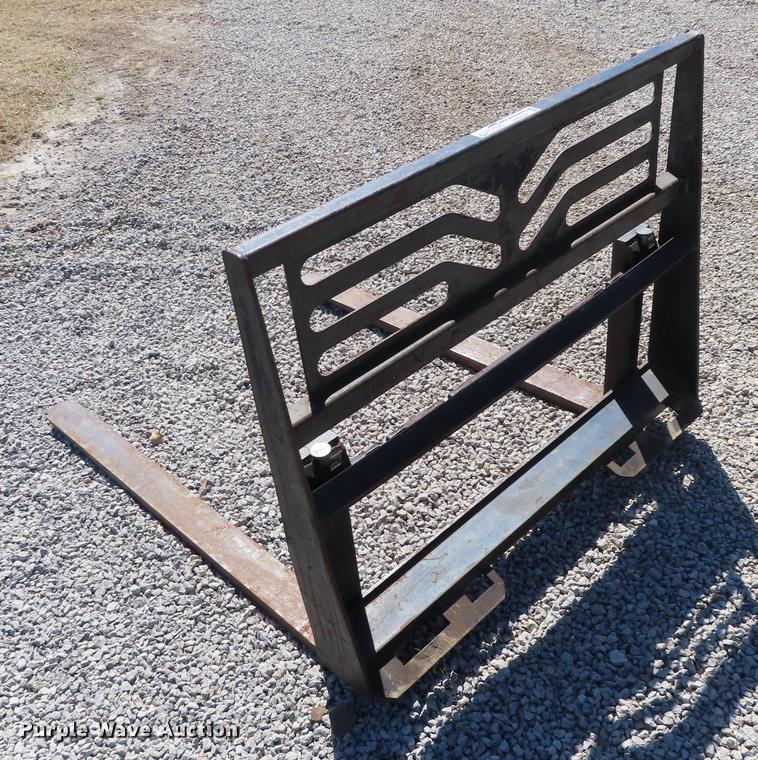 image for item DN9054 Skid steer pallet forks