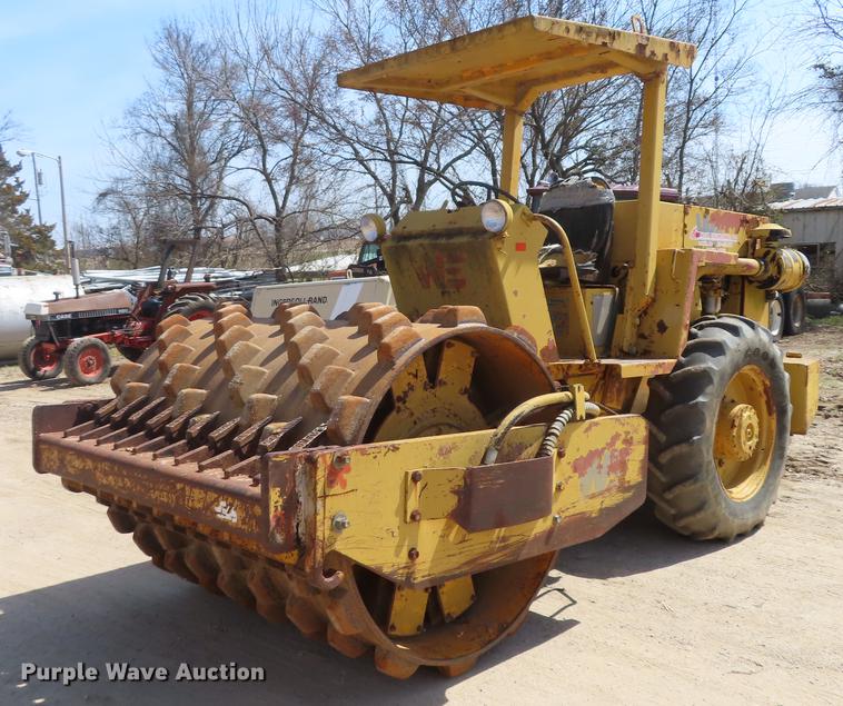 image for item DN9063 1981 Dynapac CA15PD single drum roller