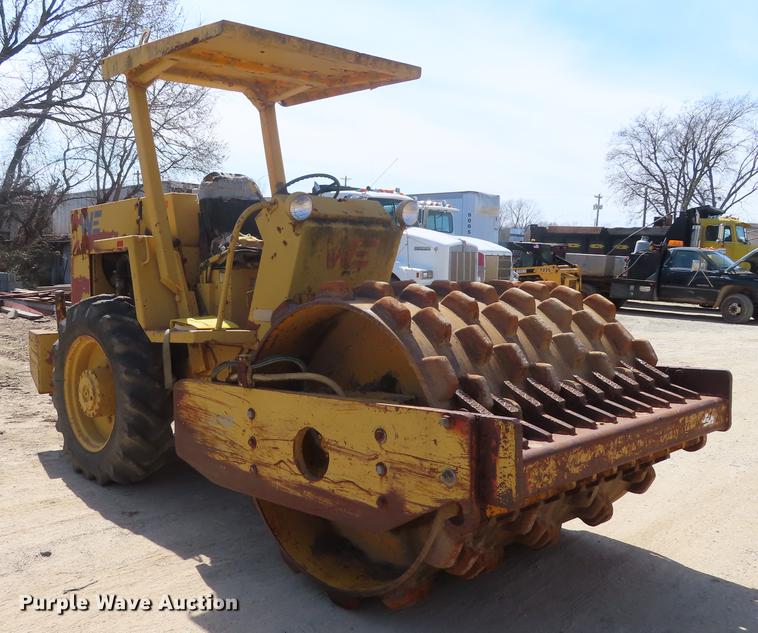 image for item DN9063 1981 Dynapac CA15PD single drum roller