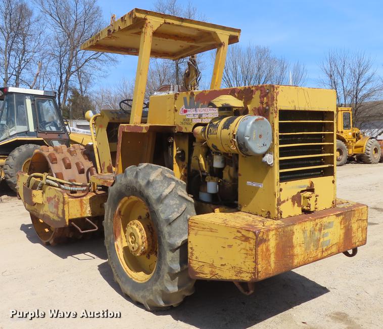 image for item DN9063 1981 Dynapac CA15PD single drum roller