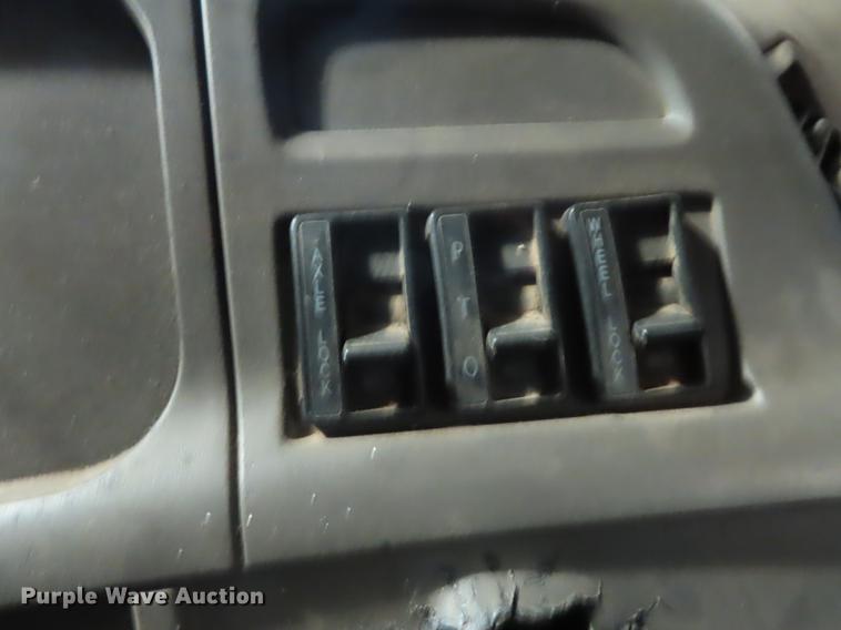 image for item DN9141 2003 Sterling L-Line vacuum truck