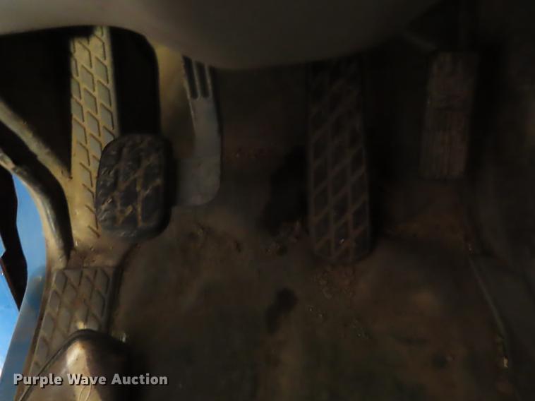 image for item DN9141 2003 Sterling L-Line vacuum truck