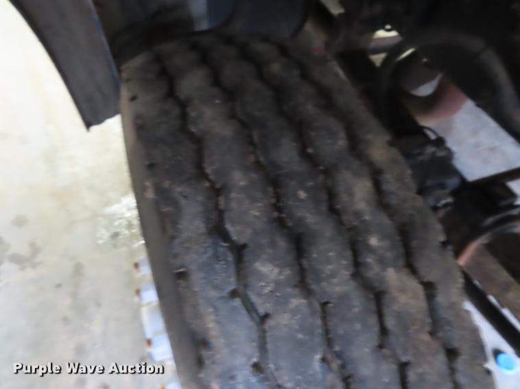 image for item DN9141 2003 Sterling L-Line vacuum truck