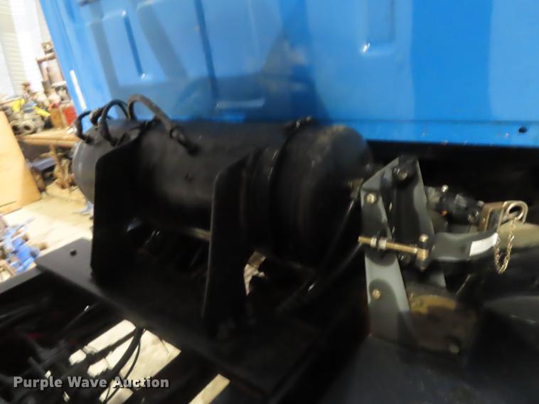 image for item DN9141 2003 Sterling L-Line vacuum truck