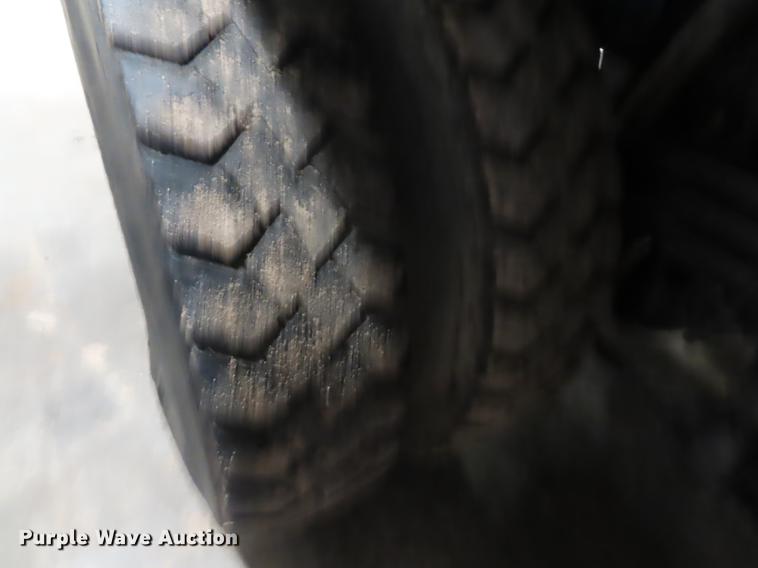 image for item DN9141 2003 Sterling L-Line vacuum truck