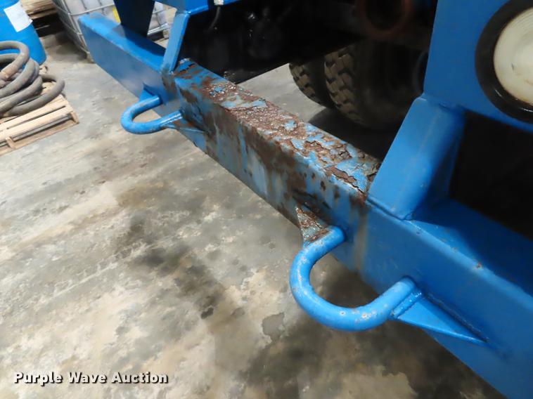 image for item DN9141 2003 Sterling L-Line vacuum truck