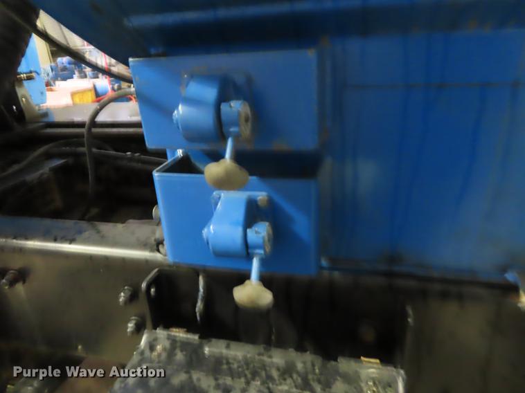 image for item DN9141 2003 Sterling L-Line vacuum truck