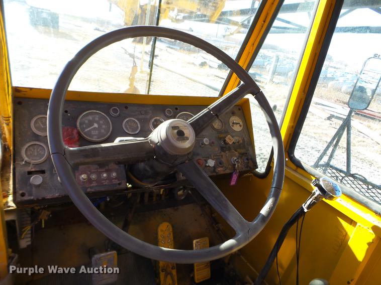 image for item DX9724 Hendrickson 30-DH crane