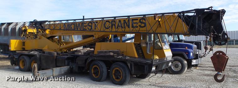 image for item DX9726 Hendrickson 30-DH crane