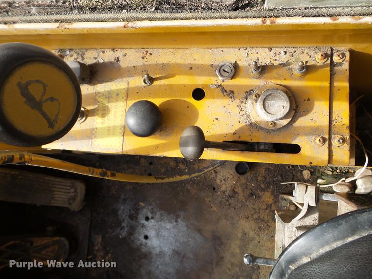 image for item DX9726 Hendrickson 30-DH crane