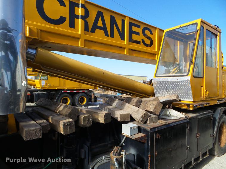 image for item DX9726 Hendrickson 30-DH crane