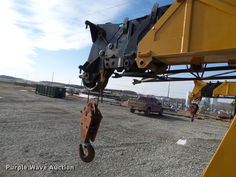 image for item DX9726 Hendrickson 30-DH crane