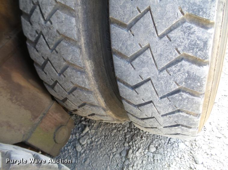 image for item DX9726 Hendrickson 30-DH crane