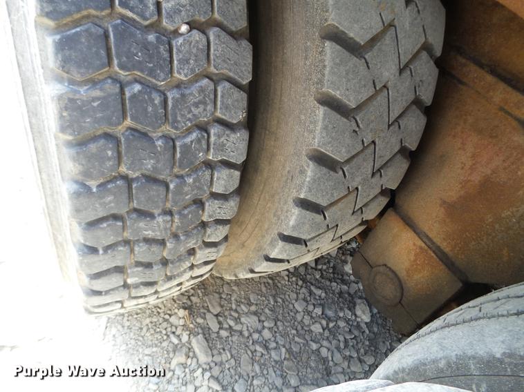 image for item DX9726 Hendrickson 30-DH crane